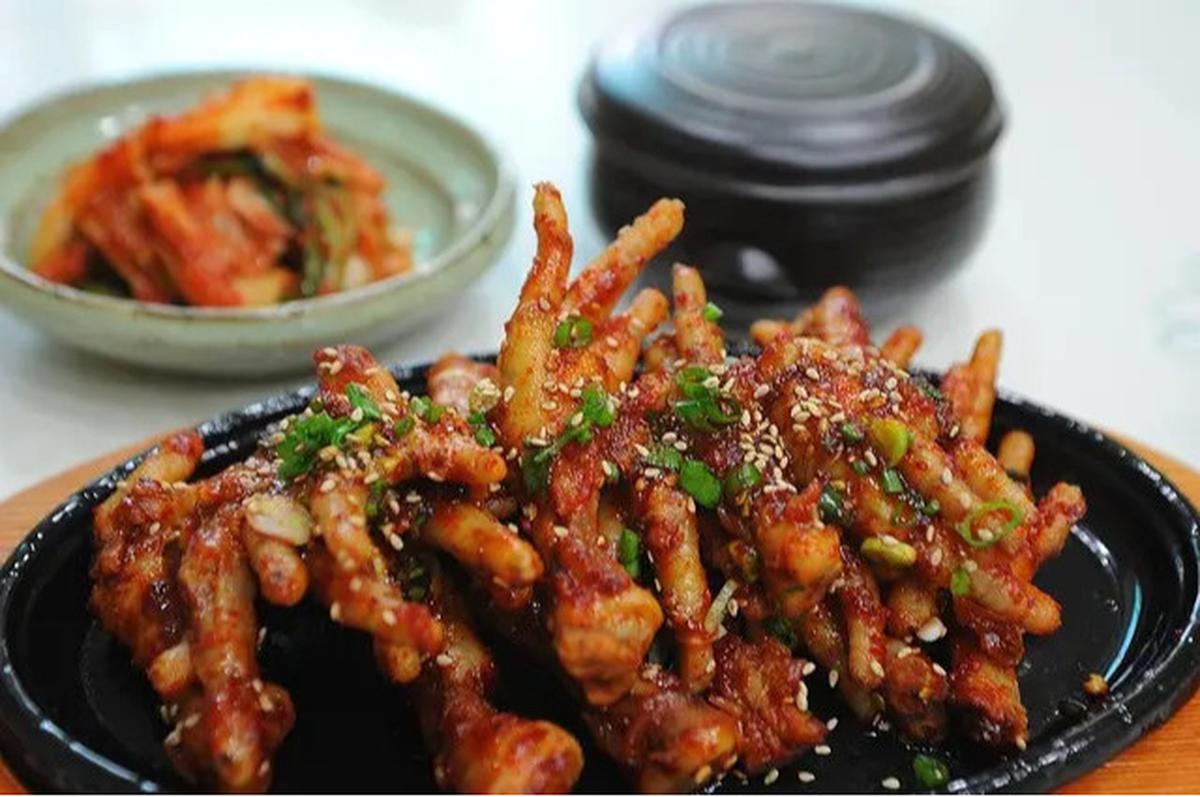 Fakta Kandungan Ceker Ayam, Potensi Tingkatkan Bahaya Kolesterol Jika Dikonsumsi Berlebihan