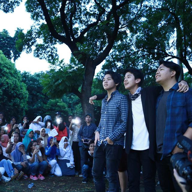 Lirik Lagu Cjr Jatuh Cinta News Entertainment Fimela Com