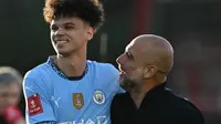 Pep Guardiola Tegaskan Tak Akan Tinggalkan Manchester City dalam Waktu Dekat