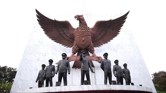 Patung Garuda Pancasila Terbesar di Indonesia berada di Monumen Pancasila Sakti (Liputan6.com/Balgoraszky Arsitide Marbun)