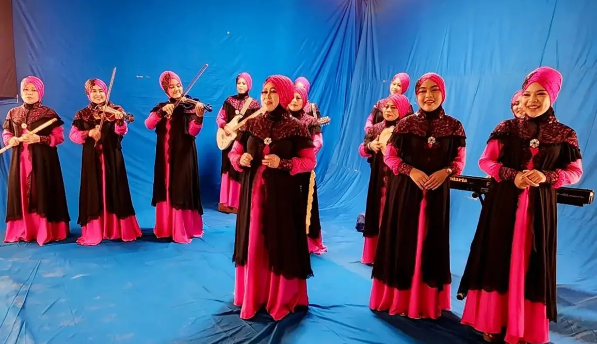 Ramadan tahun lalu, Google Indonesia telah menghadirkan Nasida Ria dalam kegiatannya. Karena mendapat respons yang positif, akhirnya Google menghadirkan artis multi generasi tersebut pada event ramadan kali ini. Google menggandeng JKT48 untuk berkolaborasi dengan Nasida Ria. (Liputan6.com/IG/@nasidariasemarang)
