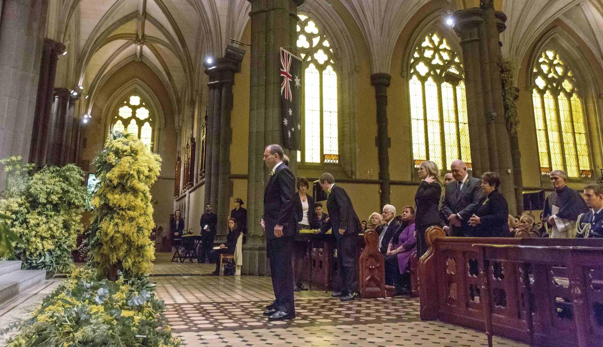 Kamis (7/8/14), Australia menggelar hari berkabung nasional untuk mengenang korban tewas MH17 di Ukraina. (REUTERS/Mark Dadswell)