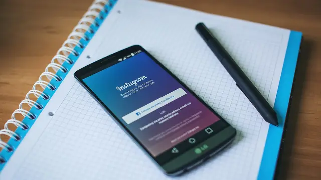 Ilustrasi caption Instagram