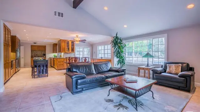 [Bintang] Rumah Selebriti