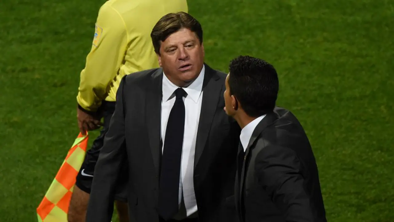 Miguel Herrera (AFP PHOTO / PABLO PORCIUNCULA)