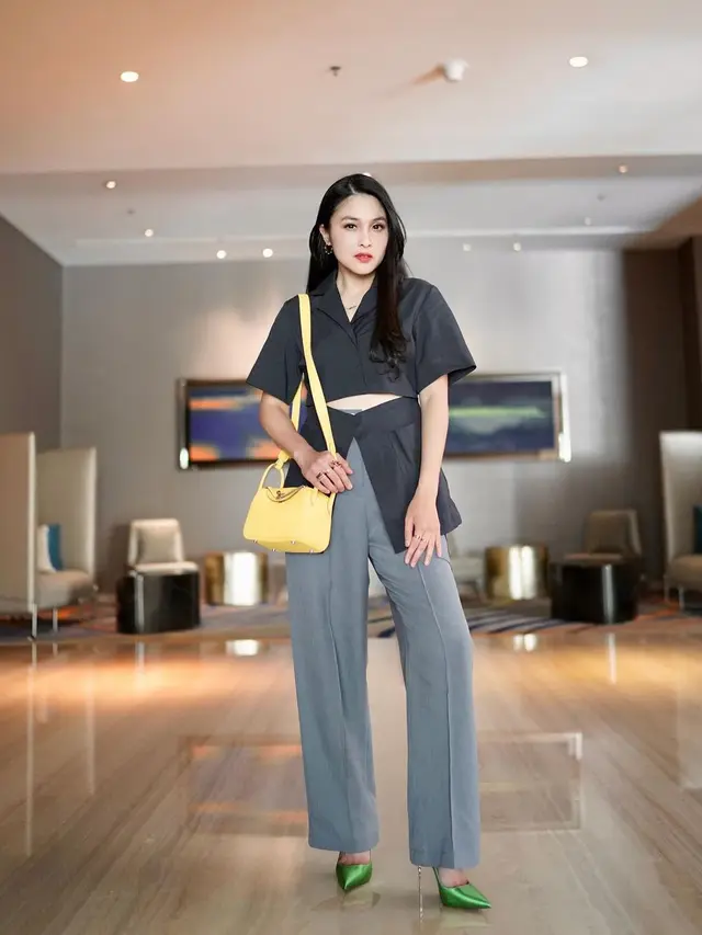 Jadi Istri Konglomerat, Intip Gaya Mewah Sandra Dewi yang Punya Banyak Koleksi Tas Hermes