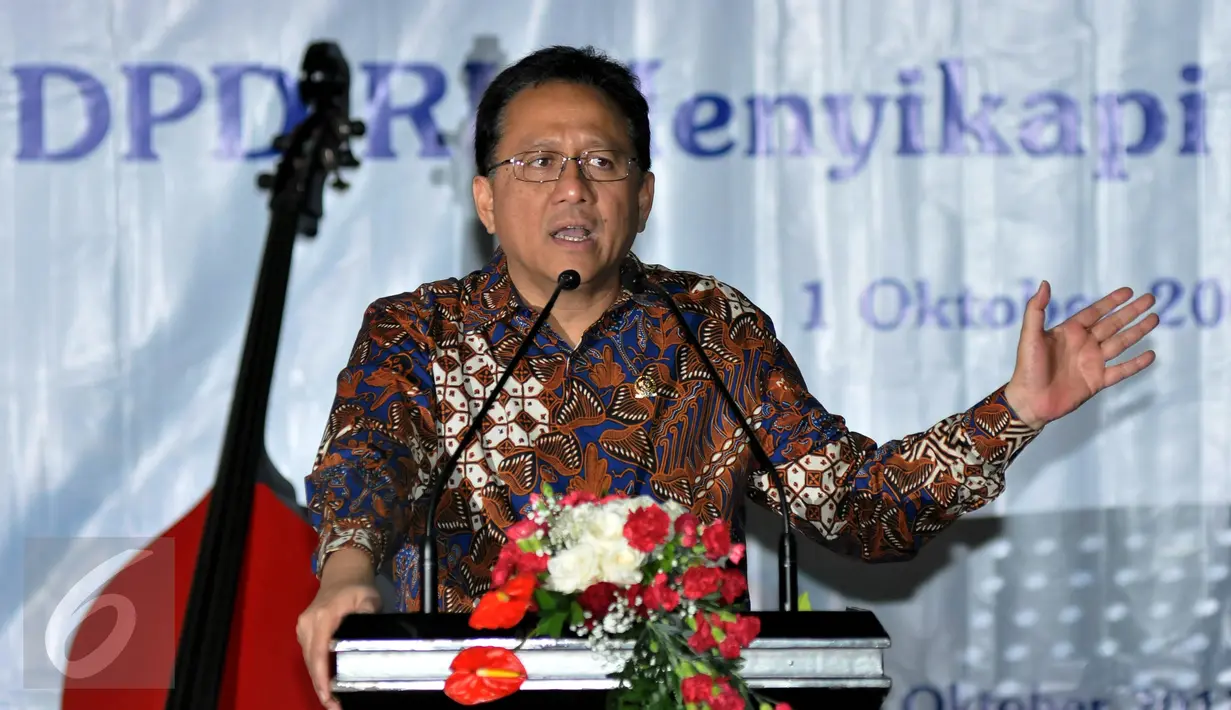 Ketua DPD Irman Gusman memberikan pidato saat HUT DPD di Kompleks Parlemen, Jakarta, Kamis (1/10/2015). Irman Gusman memaparkan capaian legislasi DPD selama 11 tahun dan perkembangannya. (Liputan6.com/Johan Tallo)