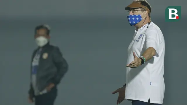 Pelatih Persib Bandung, Robert Alberts.
