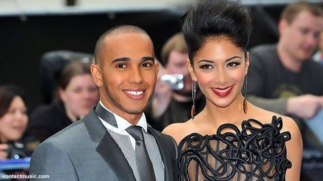 Ketemu Obama Nicole Scherzinger Lewis Hamilton Terus Berpose Showbiz Liputan6 Com