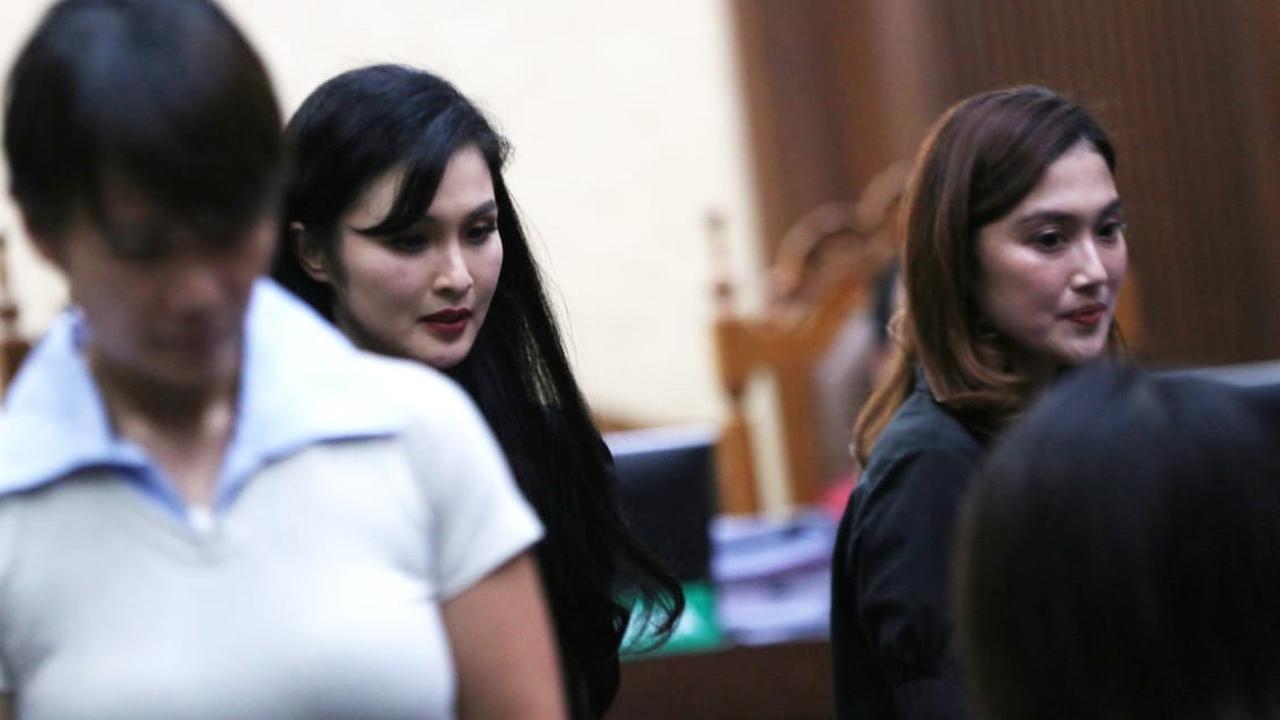 VIDEO: Pecah Tawa saat Hakim Sebut Sandra Dewi Jadi Dewi Sandra di Sidang Harvey Moeis