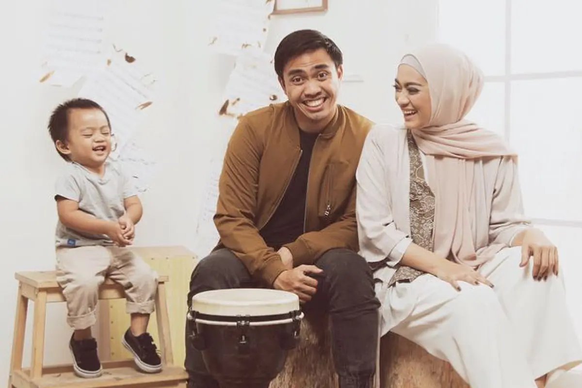 [Bintang] Ayudia Bing Slamet dan Ditto