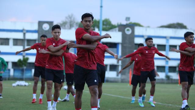 Timnas Indonesia latihan di Bandung untuk melawan Curacao.