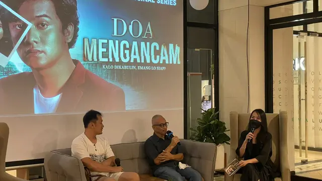 Sesi tanya jawab dengan Produser dan Penulis