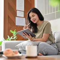 5 Rutinitas Green Living yang Membuat Hidup Makin Tenang./Copyright depositphotos.com/bongkarngraphic