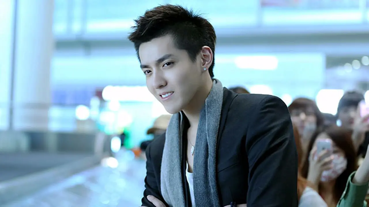 kris-exo-131205b.jpg