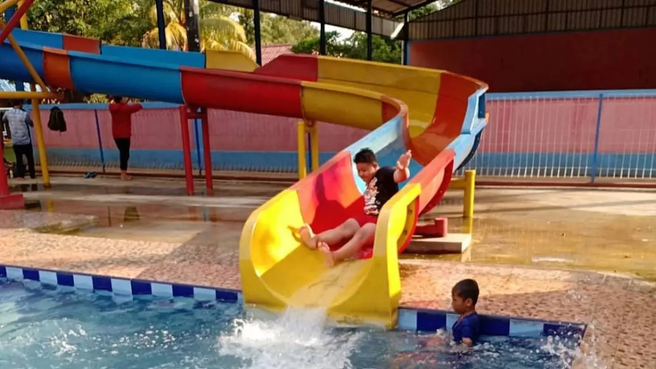 Taman Wisata Pasir Putih, Depok