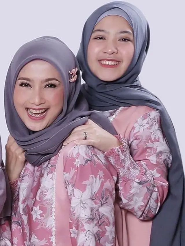 Potret Kompak Desy Ratnasari dan Nasywa Nathania (sumber: instagram/@desyratnasarifans)