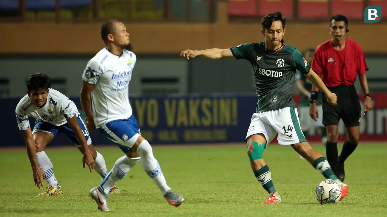 Foto: Kiper Persikabo Tampil Gemilang, Persib Bandung Kembali Petik Hasil Imbang di BRI Liga 1