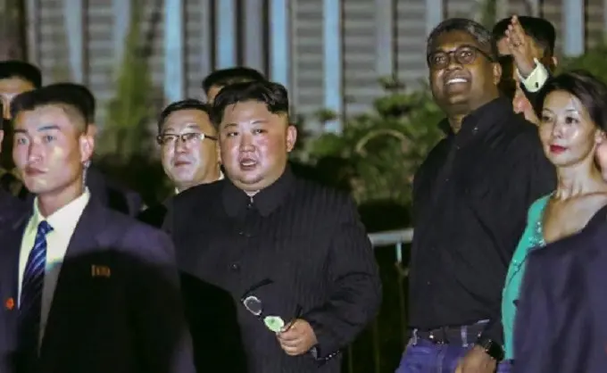 Kim Jong-un juga dikabarkan telah mengunjungi puncak menara Marina Bay Sands (AP)
