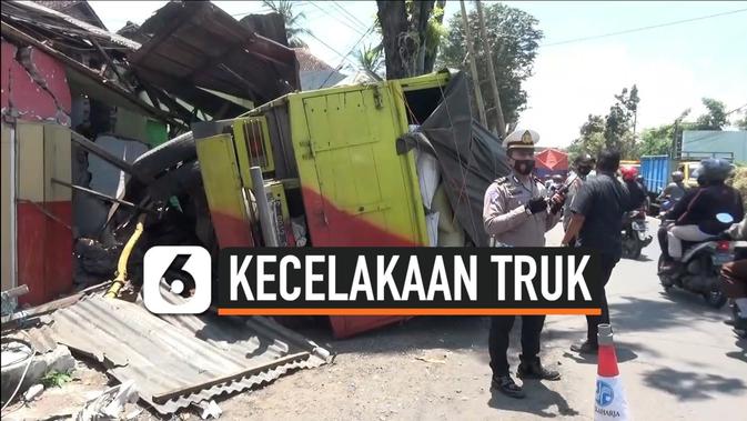 Erek Erek Tugu Gapura Keraton Yogyakarta Liburanjogja Samsun Yolui Uzeri Sehi R Gi Ri Si 60500 Erbaa Turkiye