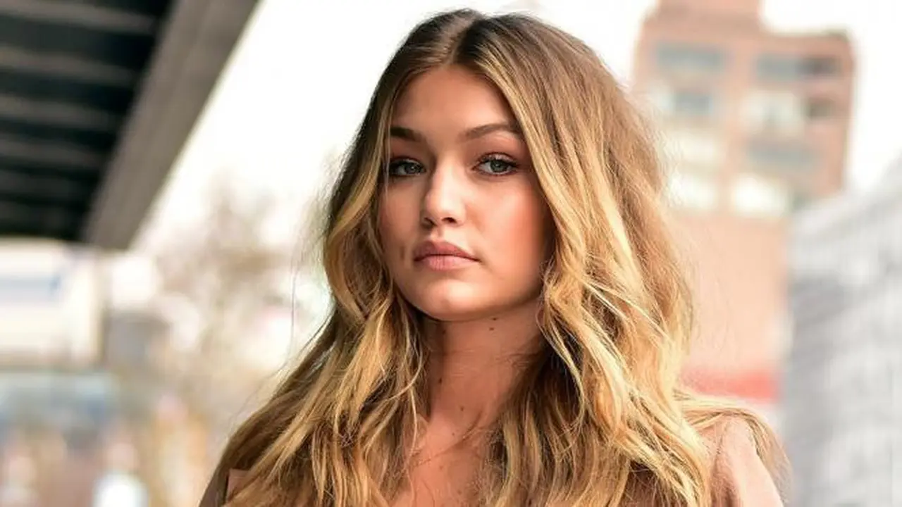 Gigi Hadid Bantah Zayn Malik minta Putuskan Zayn Malik