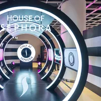 Inilah momentum penting untuk menemukan alas bedak yang tepat hingga melirik rilisan produk kecantikan teranyar yang hadir di Sephora. (Foto: Sephora)