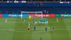 Berita video 2 gol cantik gelandang Paris Saint-Germain (PSG), Angel di Maria, saat menang 4-0 atas Barcelona pada 16 besar Liga Champions.