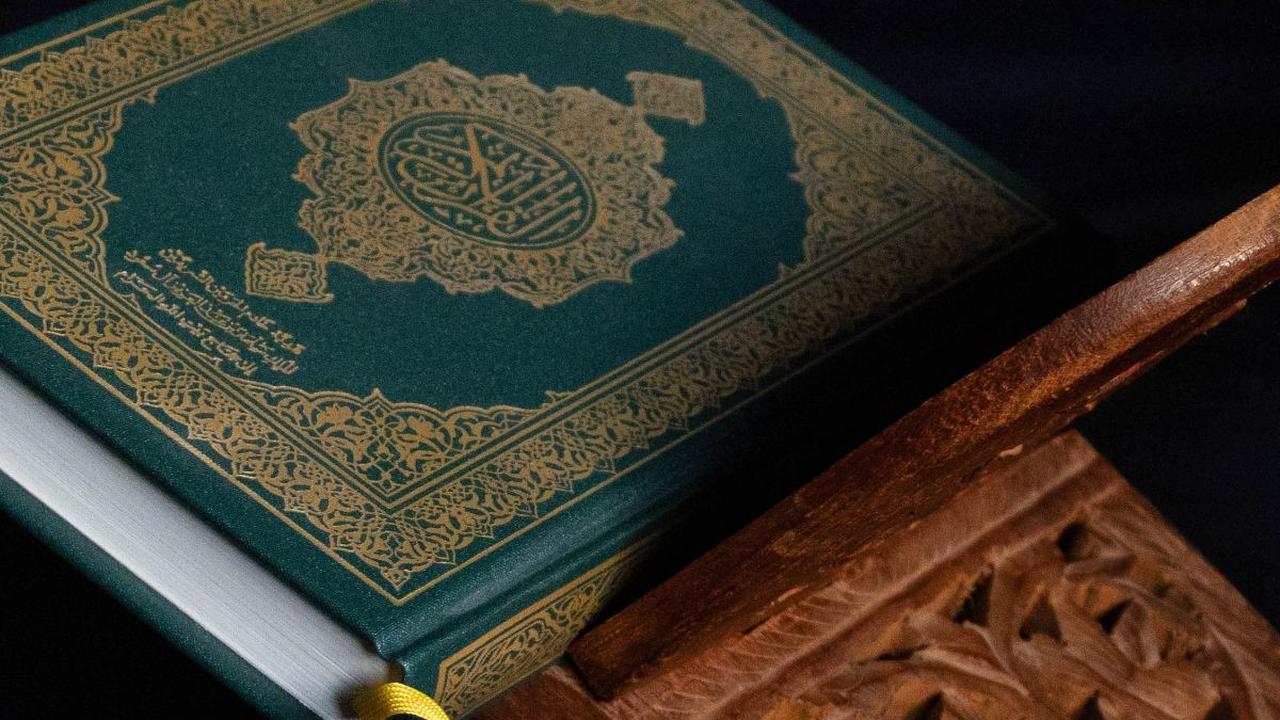 Bacaan Doa di Depan Jenazah Perempuan dalam Islam, Patut Dihafalkan