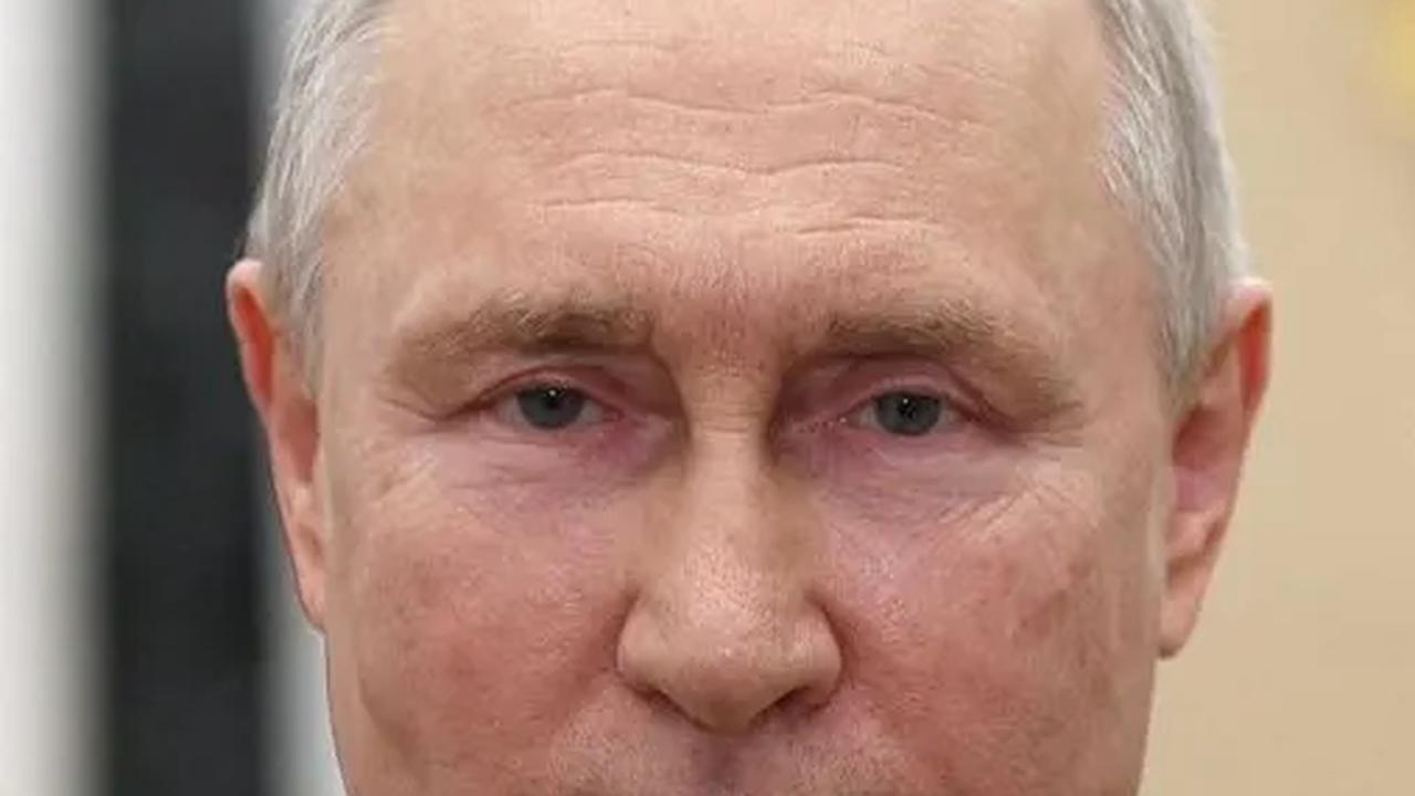 Putin Kaget Bisa Ngobrol dengan Dirinya Sendiri Saat Konferensi Pers