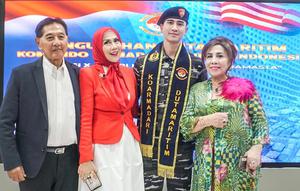 Kenangan ayah Venna Melinda bersama keluarga sebelum meninggal dunia. [IG: @verrellbramastaterdepan_]