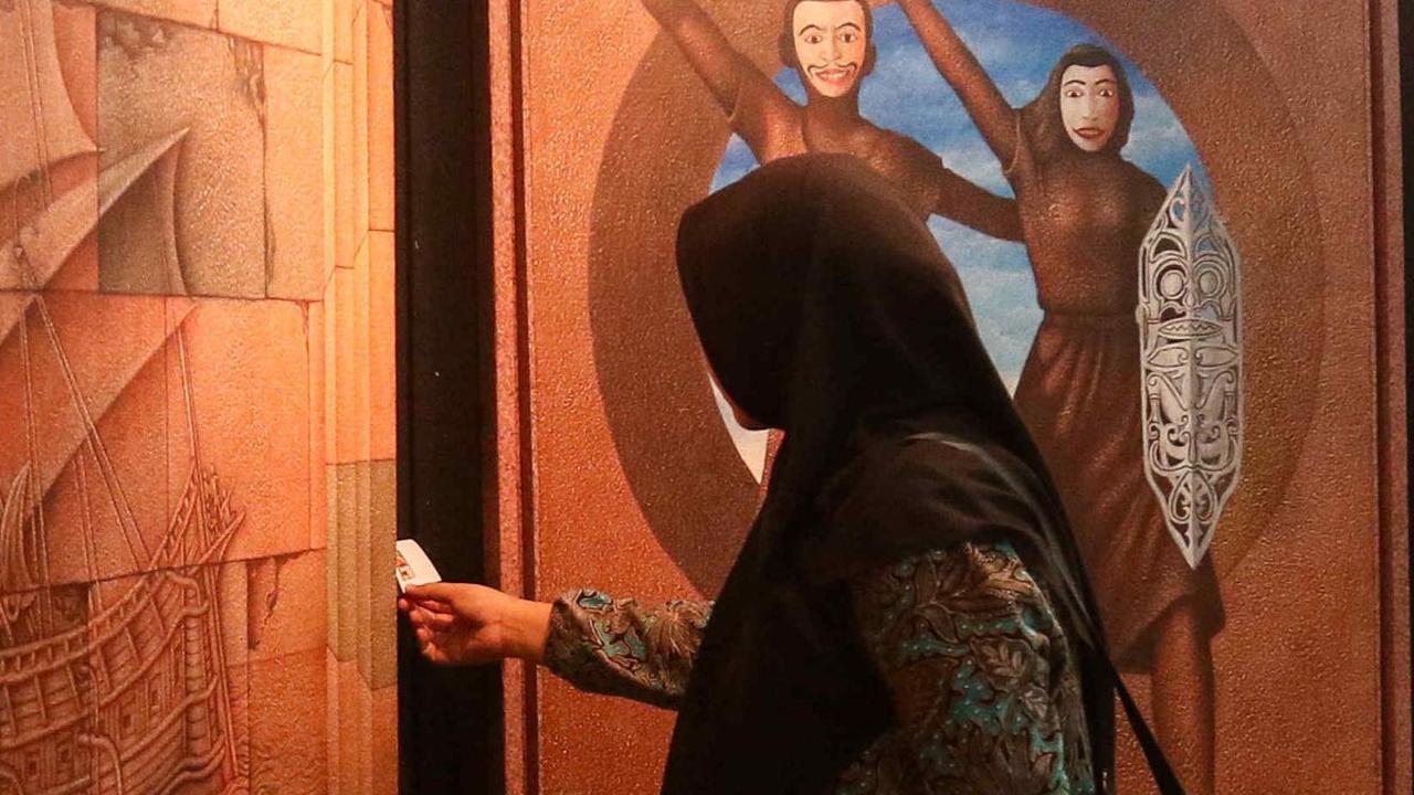 Pameran ini menampilkan karya-karya 12 perupa dari pasar seni Jakarta.&nbsp;Liputan6.com/Herman Zakharia