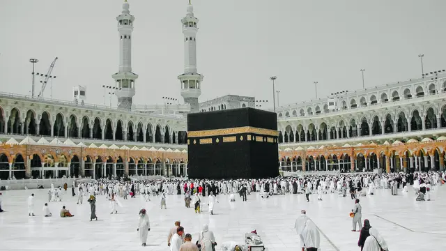 Teks Khutbah Jumat 23 Mei 2025: Mengamalkan Ibadah Setara Haji ketika Belum Bisa ke Tanah Suci