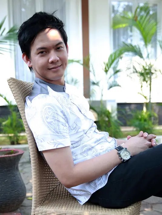 Meski kadang merasa lelah, namun Andi tak pernah merasakan kejenuhan. Sebagai salah seorang pemain dalam sinetron 'Tukang Bubur Naik Haji', Andi Arsyil mengaku sangat bangga dengan memasuki episode ke 1700. (Deki Prayoga/Bintang.com)