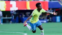 Sepanjang pertandingan, Maroko justru tampil lebih agresif pada babak pertama. Mereka membuka keunggulan lewat gol Ismael Saibari sebelum akhirnya Brasil menyamakan kedudukan melalui Vinícius Júnior. (AP Photo/Adam Hunger)