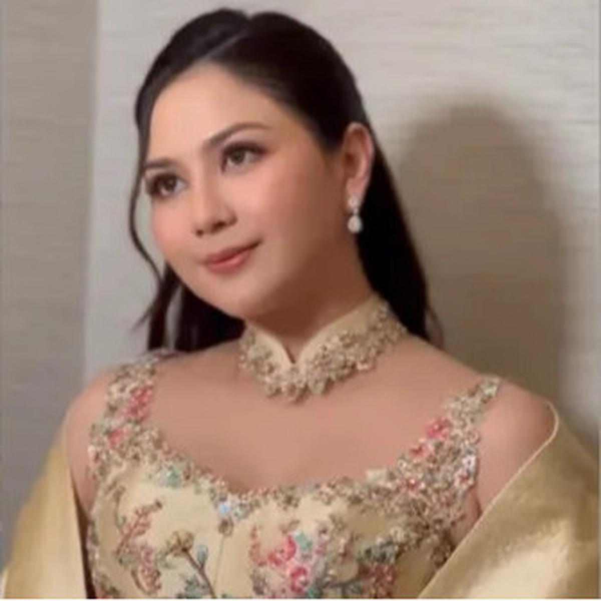 Pesona Glamor Jessica Mila Bak Putri Kerajaan, Tampil Cantik dengan Pipi Chubby