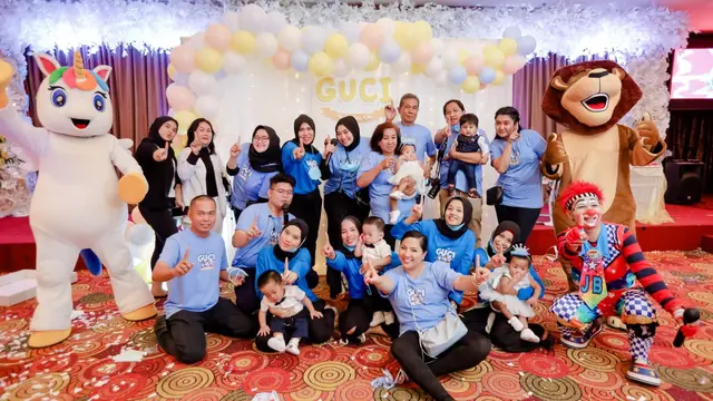 YouTuber Rianto dan Triani Ayuningtyas Rayakan Ultah Anak