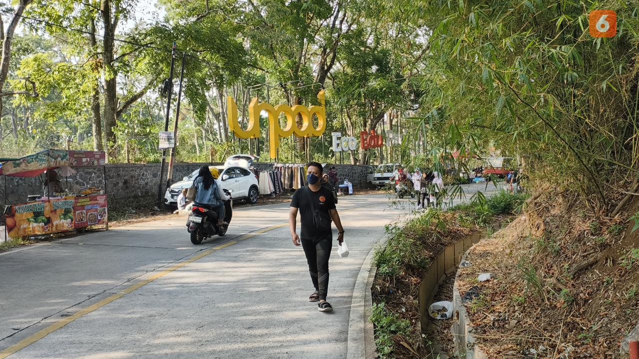 Kisah Mahasiswa Tuli Terjang Kendala Komunikasi untuk Raih Gelar Sarjana