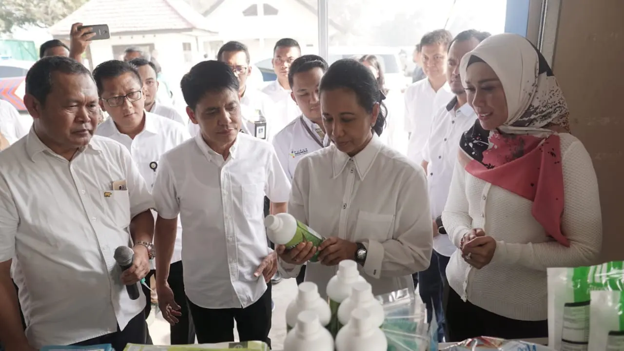 Kunjungan Kerja Menteri BUMN ke Karawang