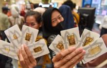 Harga Emas Antam Terjun Bebas Hari Ini Senin 6 April 2026, per Gram Dibanderol Segini