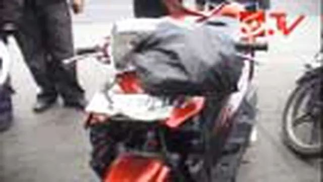 Dua Pengendara Motor Tewas Ditabrak Truk Kontainer