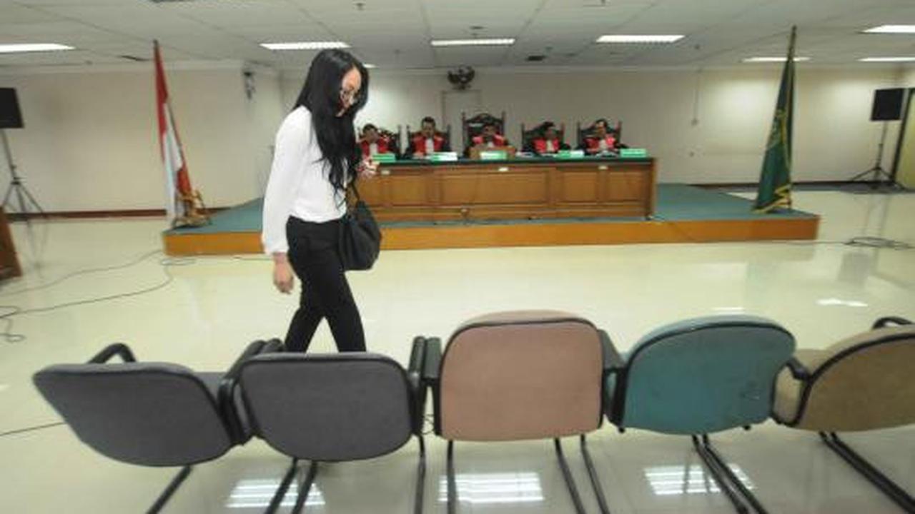 Dua wartawan foto jadi saksi sidang Angie