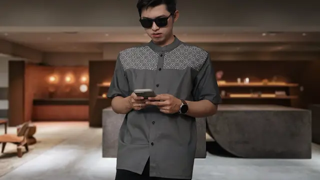 Dennis Lim