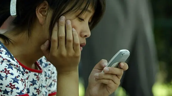 4 Cara Menjangkau Mantan Pacar yang Kamu Rindukan 