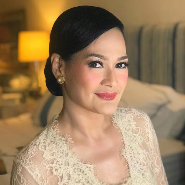 4 Fakta Tentang Donna Harun Yang Masih Cantik Dengan Kebaya Akad Nikah Showbiz Liputan6 Com