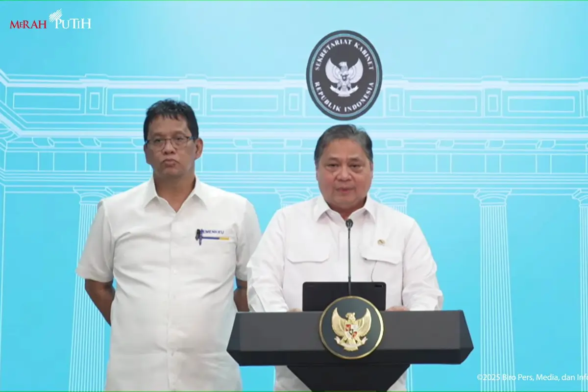 Menko Airlangga menjelaskan mengenai program Paket Ekonomi 2025.