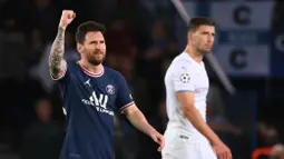 Meski Paris Saint-Germain terhenti di babak 16 besar, Lionel Messi masih tercatat sebagai salah satu pemain dengan torehan gol terbanyak di babak semifinal Liga Champions. La Pulga memiliki catatan enam gol di partai tersebut. Sementara itu, total jumlah golnya di Liga Champions tercatat mencapai 125 gol. (AFP/Franck Fife)