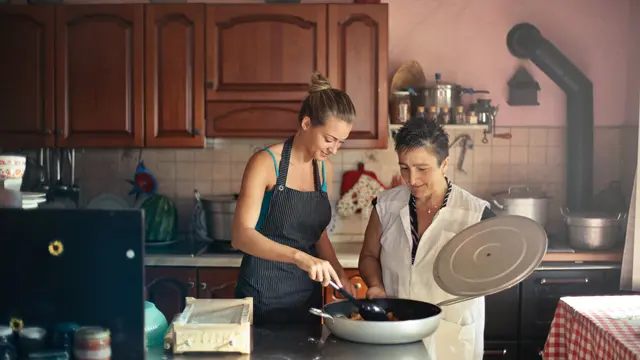 Menghilangkan bau dan asap