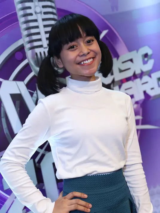 Penyanyi dangdut jebolan ajang D'Academy Indosiar juara 1 (2014) dan Runner Up D'Academy Asia ini masuk nominasi untuk kategori Penyanyi Dangdut Wanita Paling Ngetop dalam SCTV Music Awards 2016. (Nurwahyunan/Bintang.com)