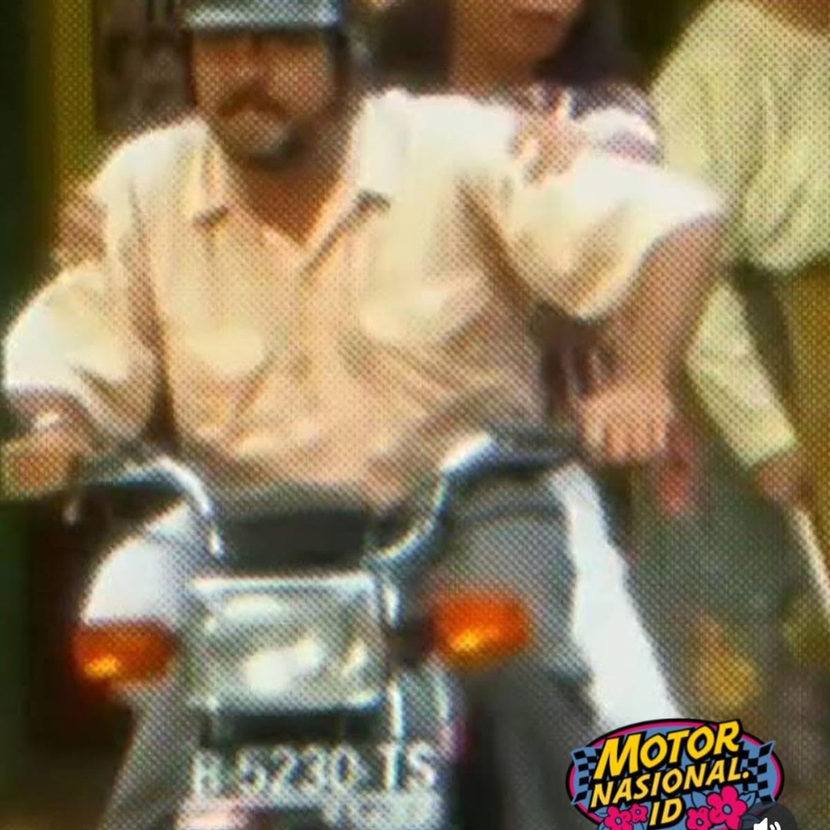 Bikin Melongo, Ini Motor Honda Win 100 Jadul Rano Karno yang Digunakan Syuting Film Si Doel Anak Sekolahan