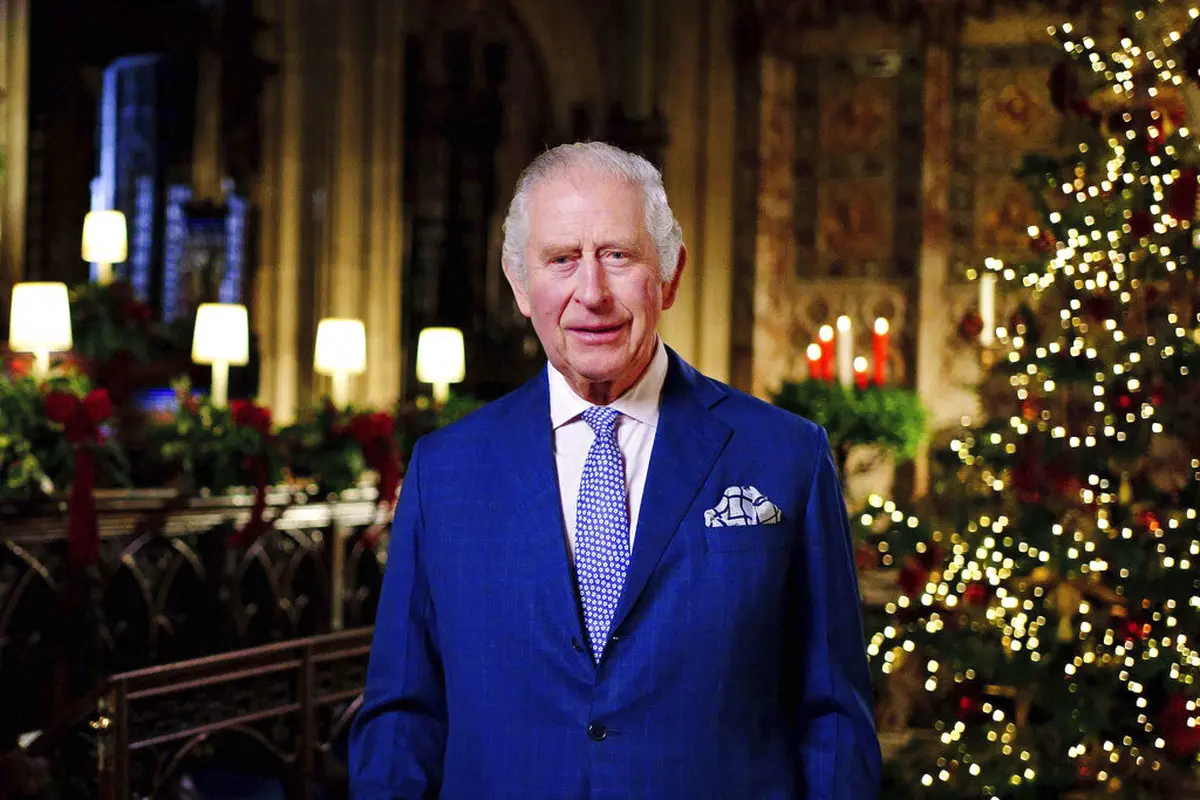 Raja Charles III dalam pidato Natal Pertamanya. (Victoria Jones/Pool Photo via AP)